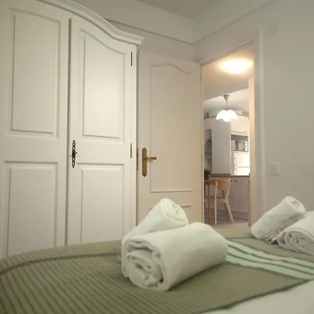 Aukera I By Basque Homes شقة